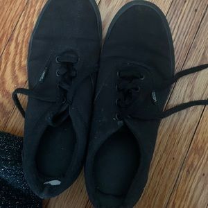 Van’s Women’s size 8 1/2 black lightly worn